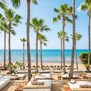 Don Carlos Hotel